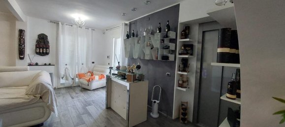 4 Schlafzimmer Villa in Livorno, Italy, Nr. 119087 6