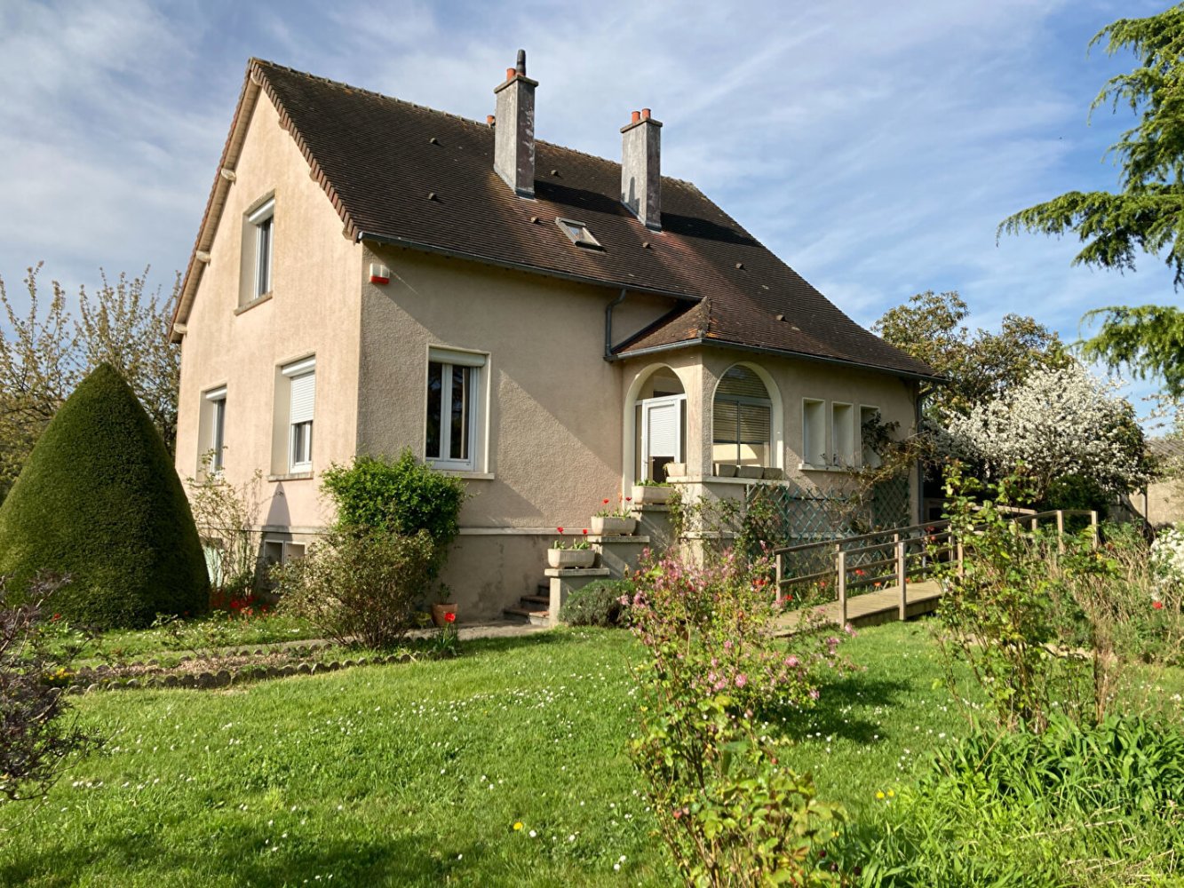 3 Schlafzimmer Haus in La Loupe, France, Nr. 75801