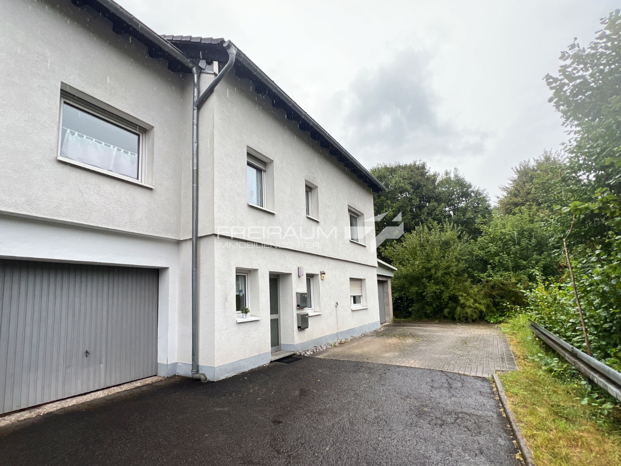 7 rooms Townhouse in Siegen-Wittgenstein, Germany No. 319437