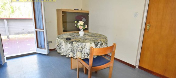 3 rooms Apartment in San Benedetto del Tronto, Italy No. 111192 3