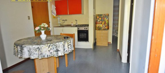 3 rooms Apartment in San Benedetto del Tronto, Italy No. 111192 9