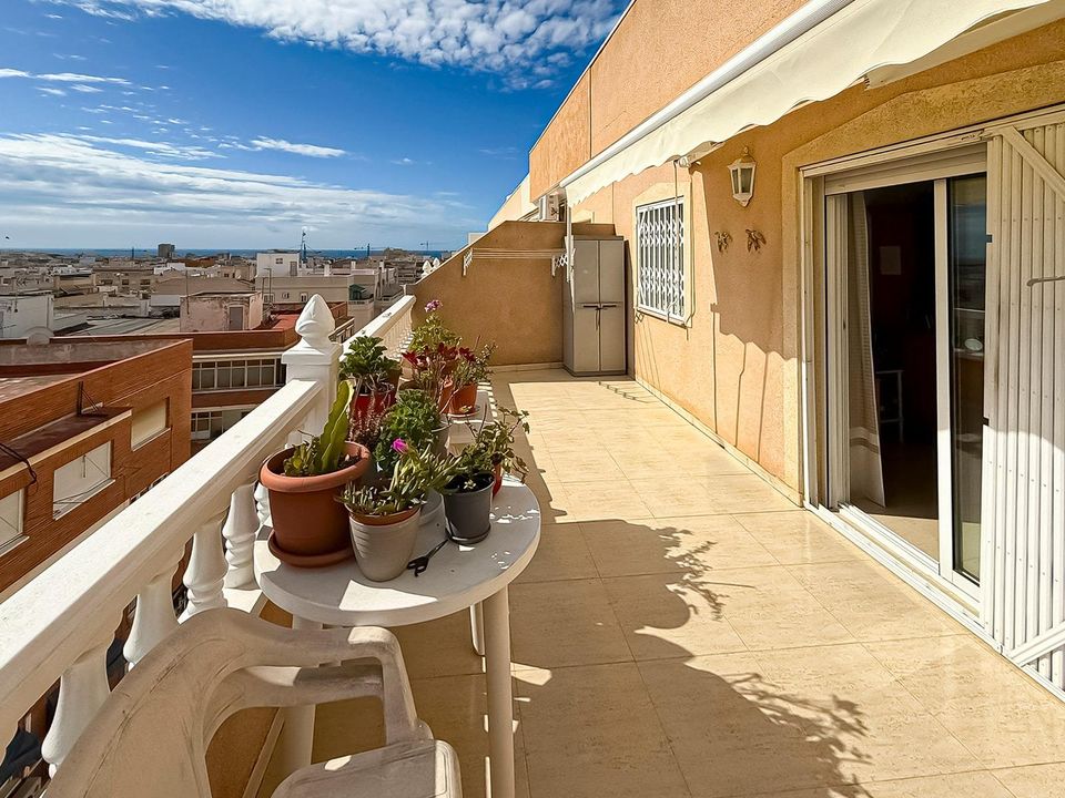 2 bedrooms Penthouse in Torrevieja, Spain No. 181821