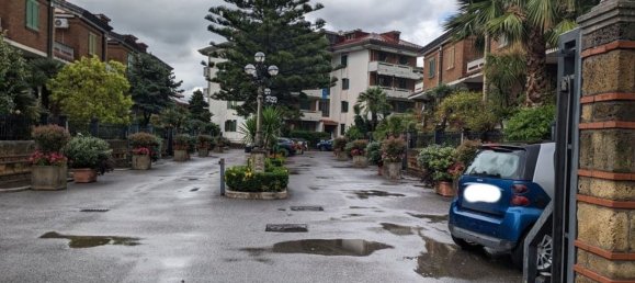 5 rooms Apartment in Pagani, Italy No. 225262 3