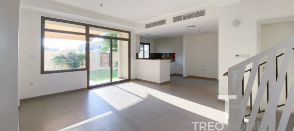 3 bedrooms Townhouse in Town Square, UAE No. 28982 3