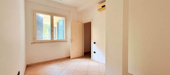 مكتب في Cagliari, Italy 52متر مربع رقم 371694 11