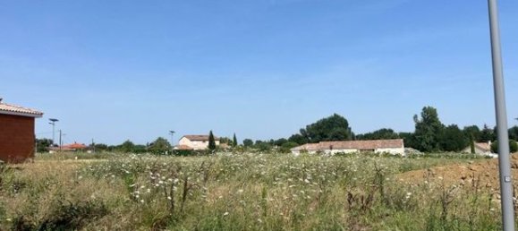 599m² Land in Verdun-sur-Garonne, France No. 308357 9