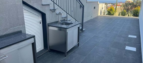 3 bedrooms House in Funchal, Portugal No. 146302 17