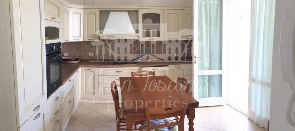 6 rooms Villa in Pietrasanta, Italy No. 81256 5