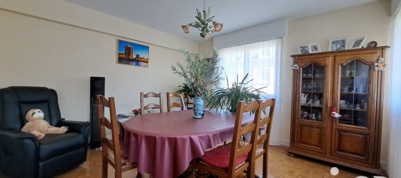 3 rooms Apartment in Chartres, France No. 42414 7