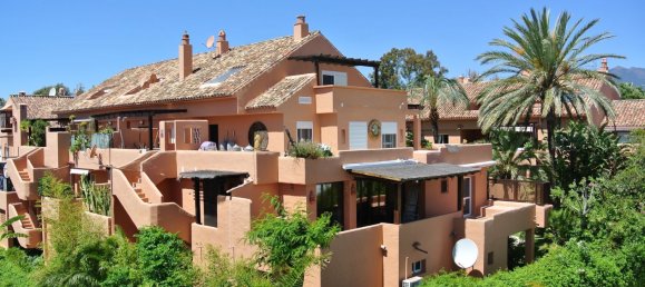 2 chambres Appartement à Marbella, Spain No. 146663 8