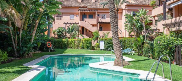2 chambres Appartement à Marbella, Spain No. 146663 5