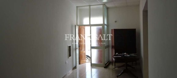 Tienda en Mosta, Malta 180 m² No. 12926 7