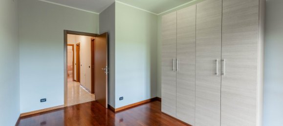 Квартира с 3 комнатами в Спино д’Адда, Италия № 270235 25