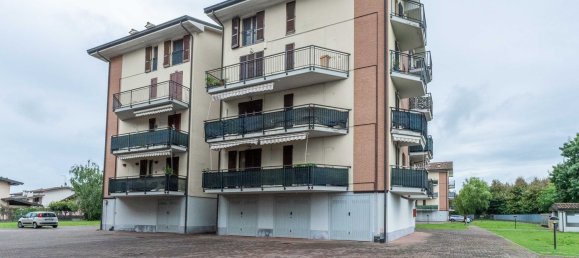 Квартира с 3 комнатами в Спино д’Адда, Италия № 270235 28