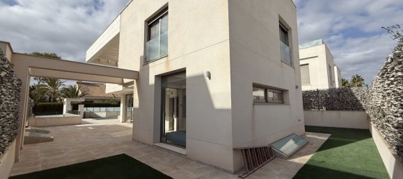 5 غرف نوم فيلا في Alicante, Spain رقم 183591 17