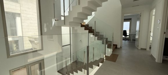 5 غرف نوم فيلا في Alicante, Spain رقم 183591 31