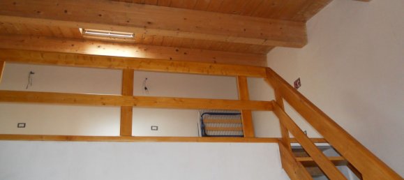 3 rooms House in Scurcola Marsicana, Italy No. 72330 12