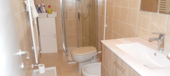 3 rooms House in Scurcola Marsicana, Italy No. 72330 13