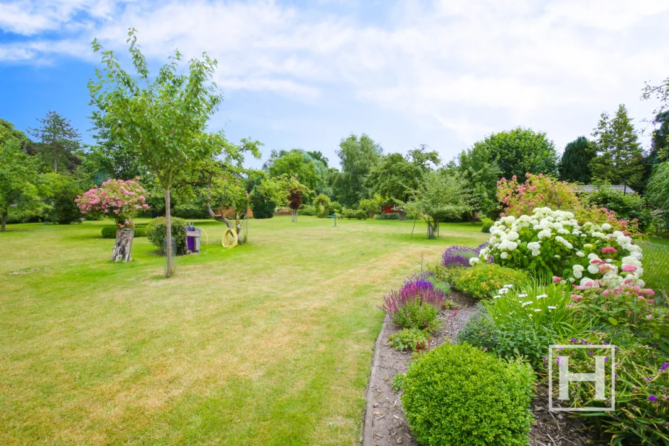 Земельный участок в Зегеберг, Германия № 26354