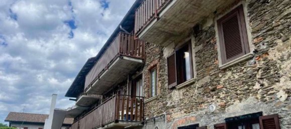 2 rooms Apartment in Luino, Italy No. 12962 19