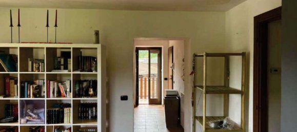 2 rooms Apartment in Luino, Italy No. 12962 4