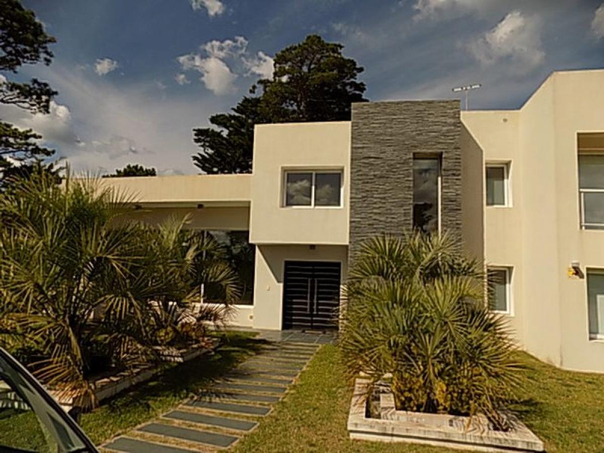 4 bedrooms House in Maldonado, Uruguay No. 1099