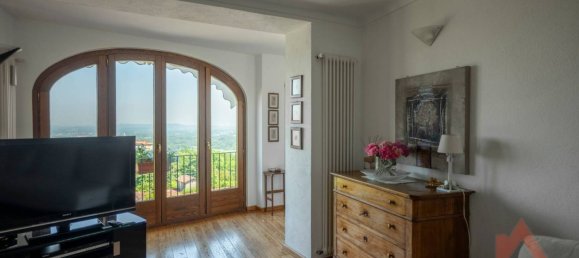 3 bedrooms House in Loranzè, Italy No. 297916 12