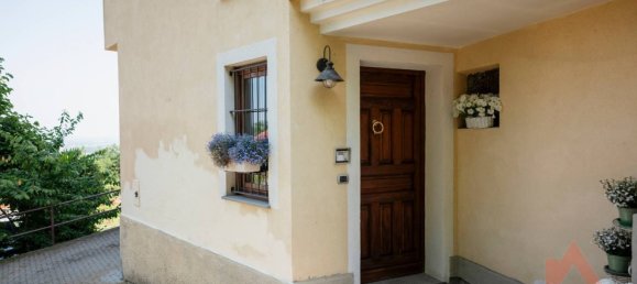 3 bedrooms House in Loranzè, Italy No. 297916 8