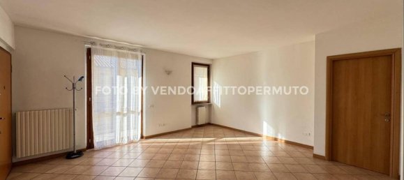 3 rooms Apartment in Palosco, Italy No. 102279 4