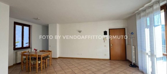 3 rooms Apartment in Palosco, Italy No. 102279 8