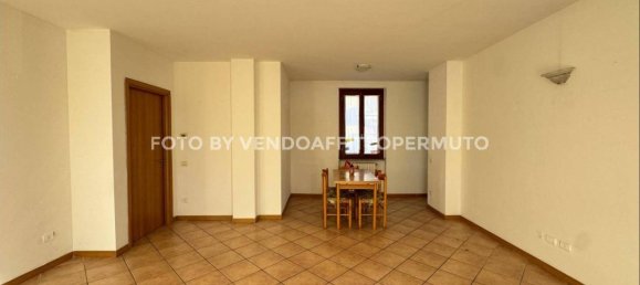 3 rooms Apartment in Palosco, Italy No. 102279 11