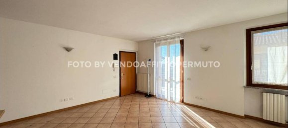 3 rooms Apartment in Palosco, Italy No. 102279 10