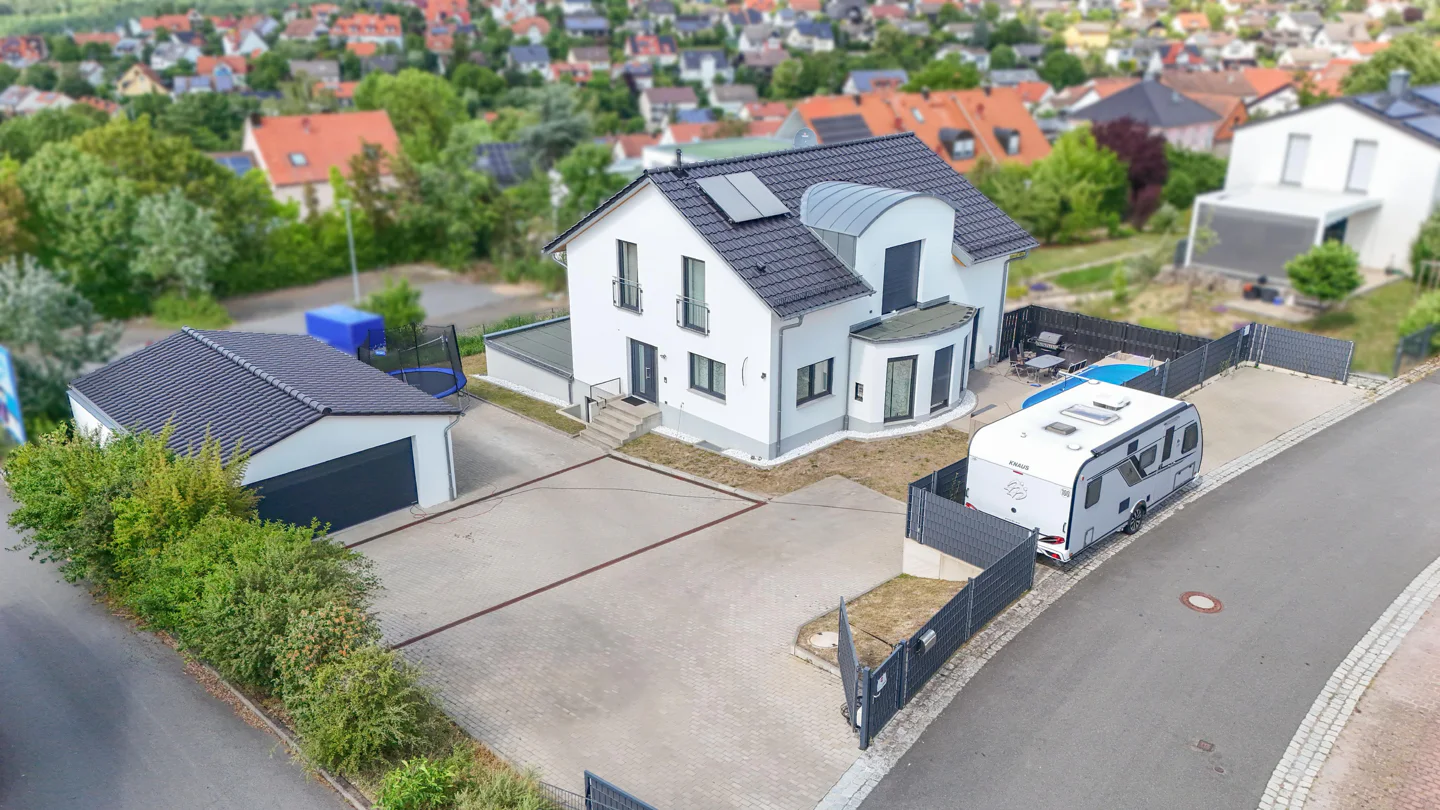 11-salle Bureau à Wurzburg, Germany No. 272186