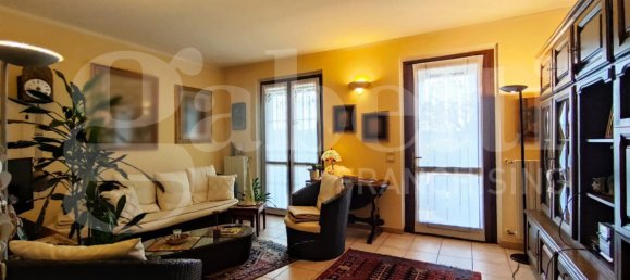 2 bedrooms House in Gerenzano, Italy No. 363238 8