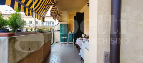 2 bedrooms House in Gerenzano, Italy No. 363238 5