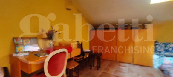 2 bedrooms House in Gerenzano, Italy No. 363238 20