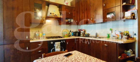 2 bedrooms House in Gerenzano, Italy No. 363238 10