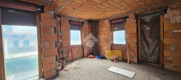 2 bedrooms Apartment in Fonzaso, Italy No. 299681 5