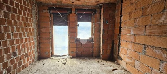 2 bedrooms Apartment in Fonzaso, Italy No. 299681 3