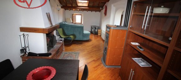 Apartamento de 4 habitaciónes en Montevarchi, Italy No. 233643 2