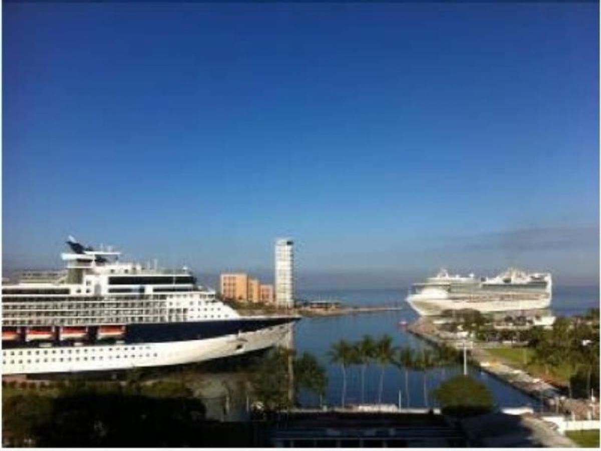 2 bedrooms Apartment in Jalisco, Mexico No. 169000