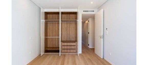 3 Schlafzimmer Wohnung in Cascais, Portugal, Nr. 123099 8