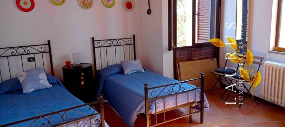 5 bedrooms Villa in Rosignano Marittimo, Italy No. 77594 23