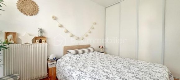 2 bedrooms Apartment in Bougival, France No. 279334 10