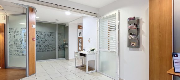 Коммерческая недвижимость 270м² в Макон, Франция № 200114 2