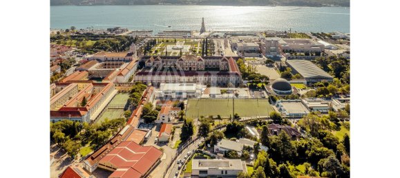 5 bedrooms Villa in Lisbon, Portugal No. 130944 3