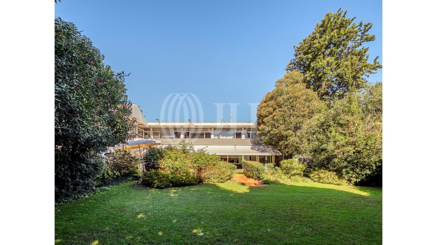 5 bedrooms Villa in Lisbon, Portugal No. 130944