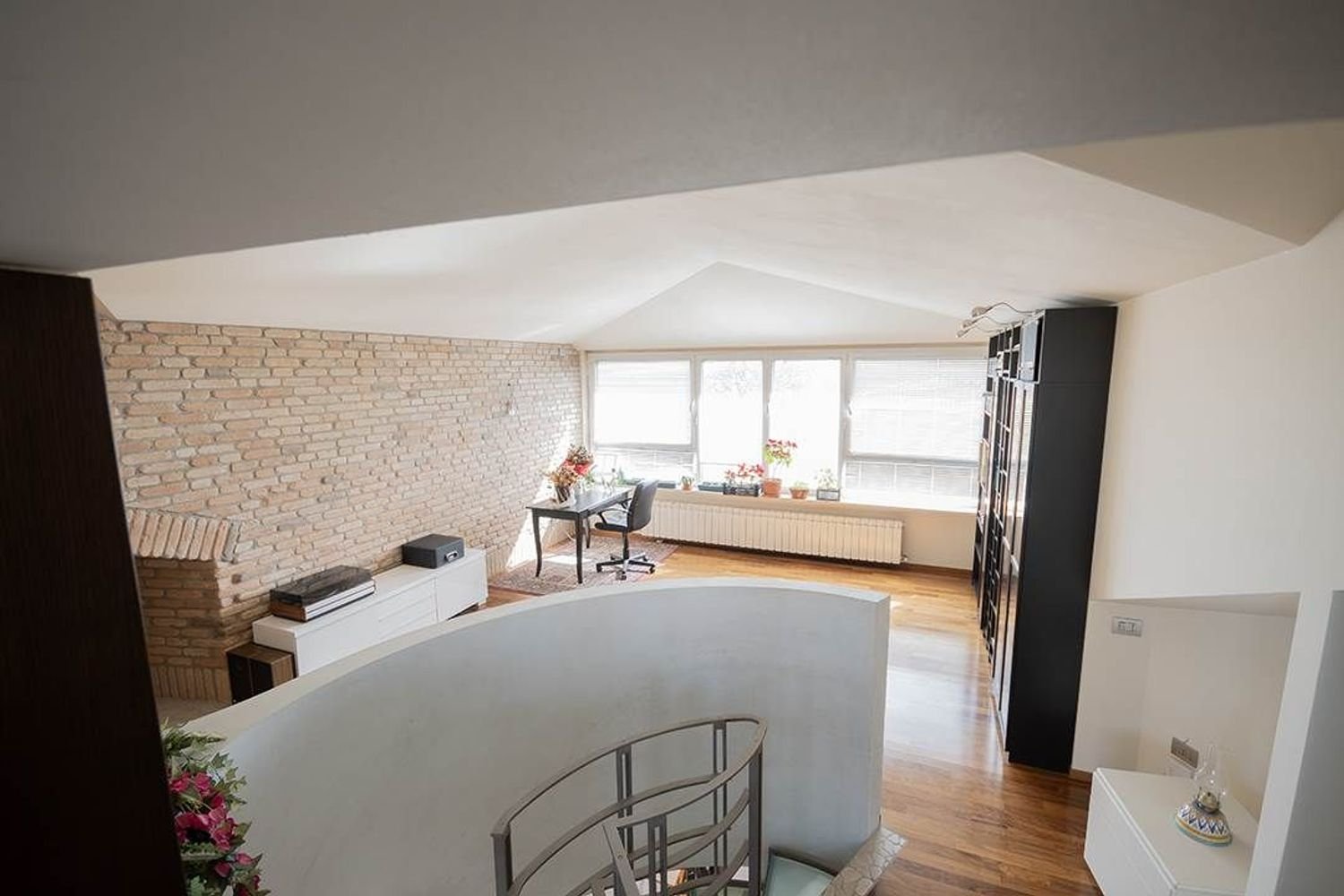 4-salle Maison à Santa Maria Nuova, Italy No. 111725