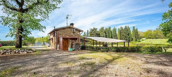 8 rooms House in Montaione, Italy No. 80572 5