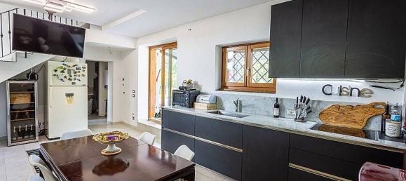 8 rooms House in Montaione, Italy No. 80572 8